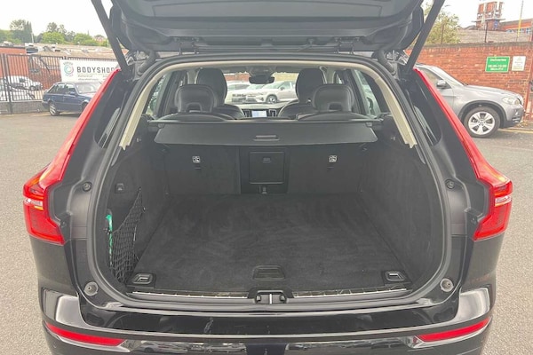 Used Volvo XC60 2021 for sale - 75468918: Photo 8