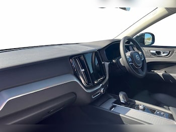 Used Volvo XC60 2024 for sale - 75468922: Photo