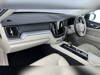 Used Volvo XC60 2022 for sale - 78643675: Photo