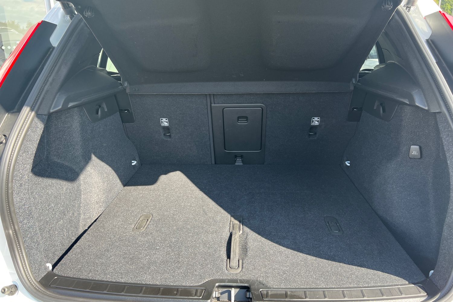 Used Volvo XC40 2025 for sale - 75595587: Photo 8