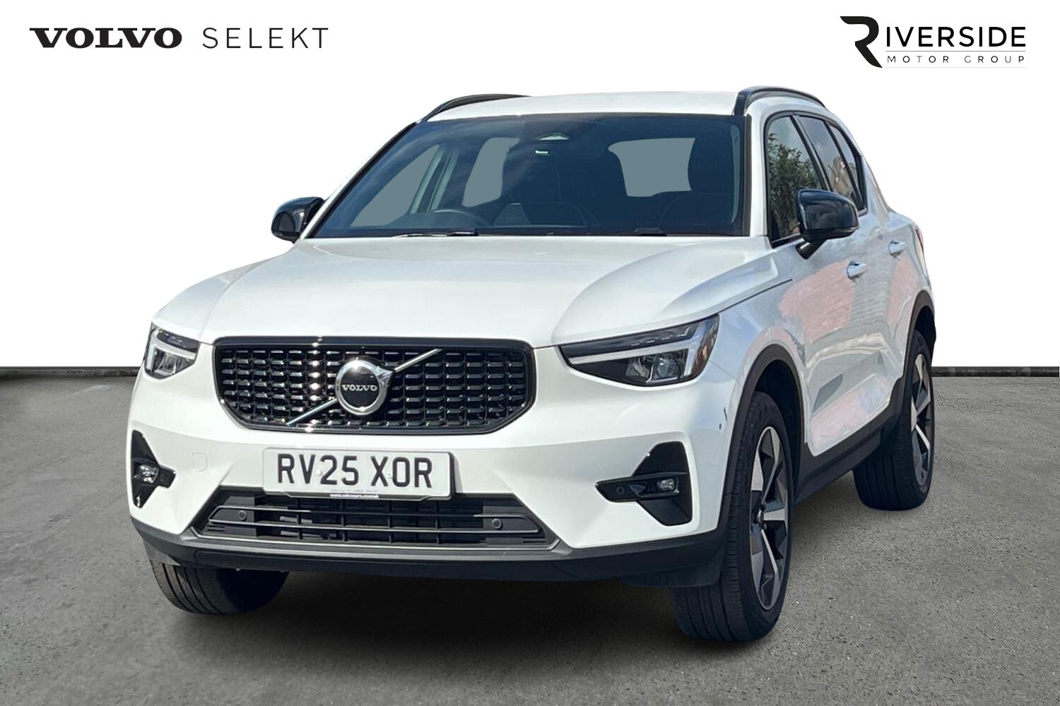 Used Volvo XC40 2025 for sale - 75595587: Photo 9