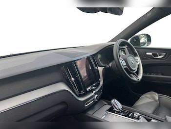 Used Volvo XC60 2024 for sale - 75468979: Photo