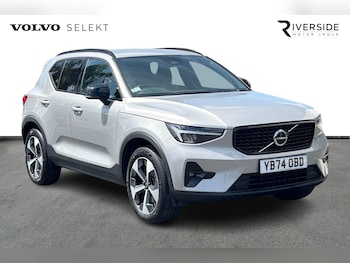 2024 - Plus, B4 Mild hybrid, Petrol, Dark (Tints) 5-Door