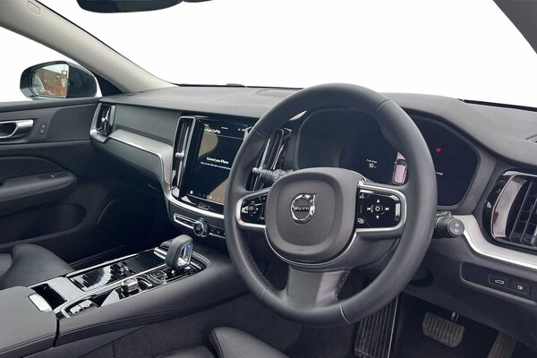 Used Volvo V60 2024 for sale - 75468980: Photo 10
