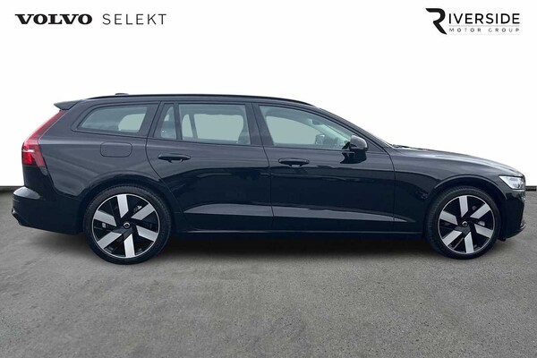 Used Volvo V60 2024 for sale - 75468980: Photo 4