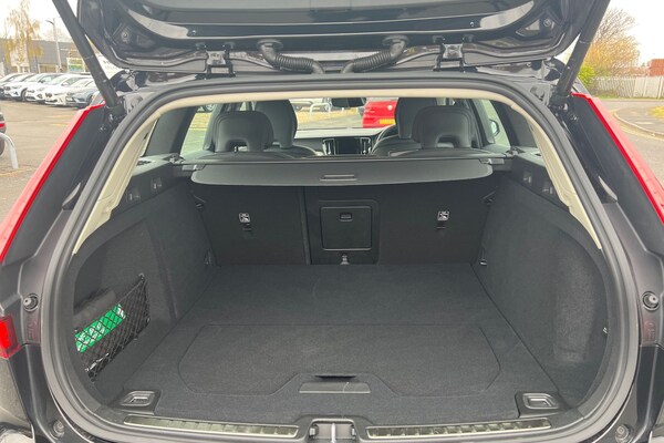 Used Volvo V60 2024 for sale - 75468980: Photo 8