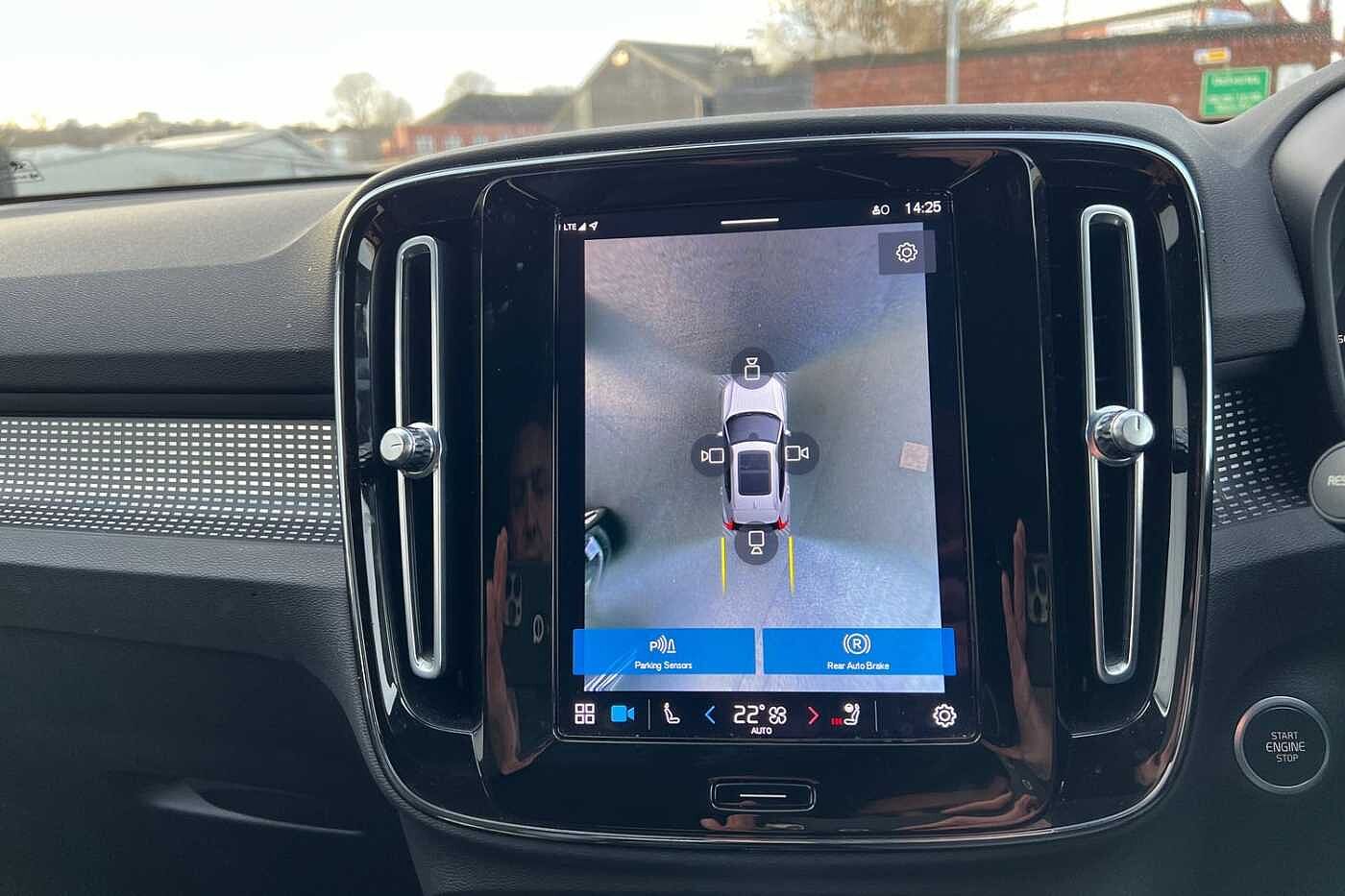 Used Volvo XC40 2023 for sale - 77186328: Photo 16