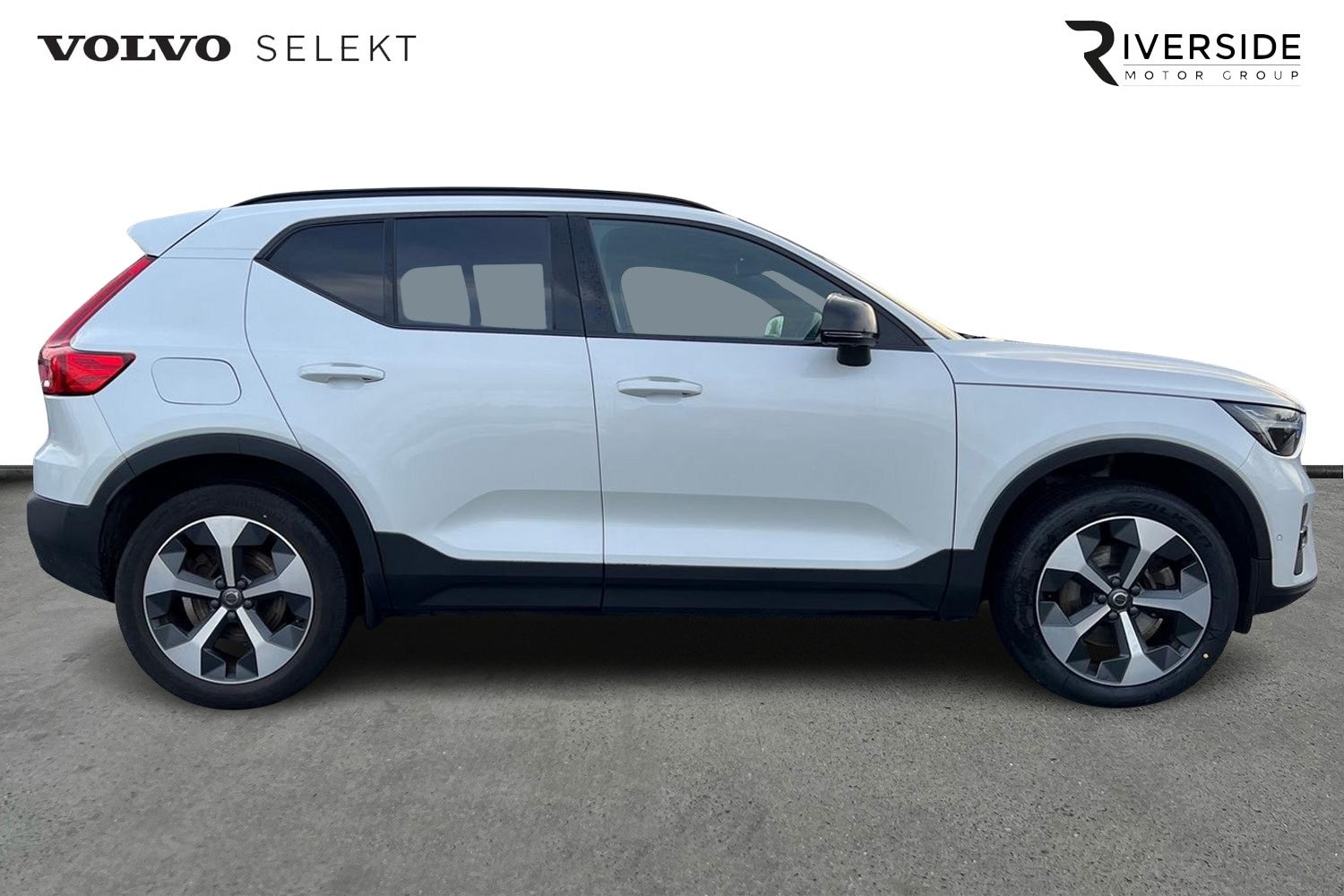 Used Volvo XC40 2023 for sale - 77186328: Photo 4