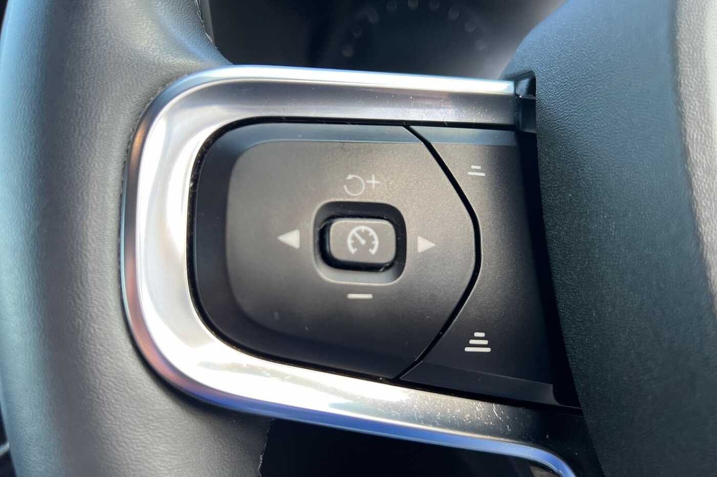 Used Volvo XC40 2021 for sale - 76130578: Photo 11