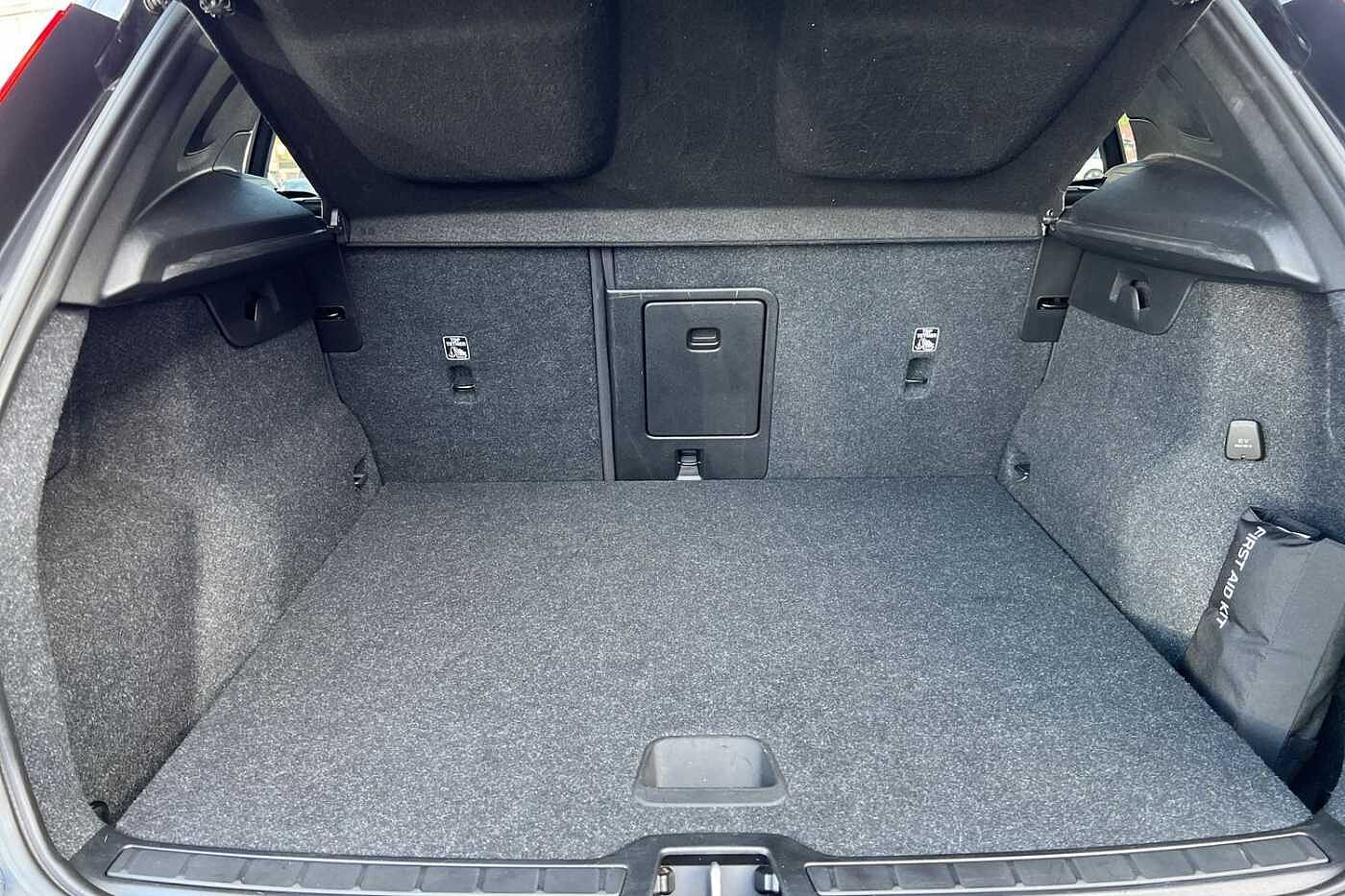 Used Volvo XC40 2021 for sale - 76130578: Photo 8