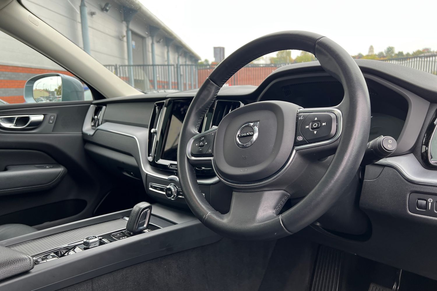 Used Volvo XC60 2020 for sale - 76289710: Photo 10