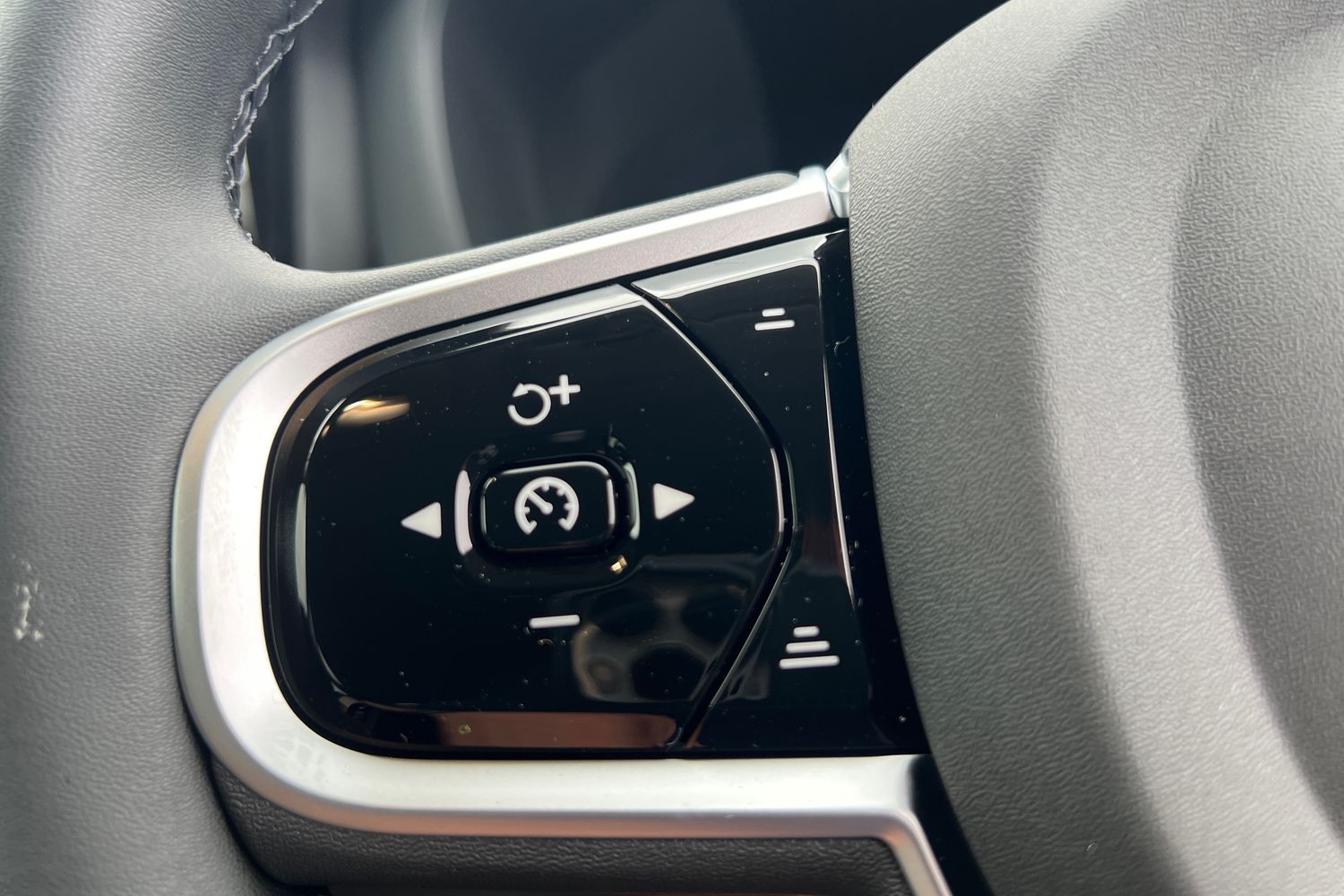 Used Volvo XC60 2025 for sale - 76008314: Photo 11