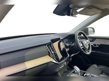 Used Volvo XC90 2026 for sale - 77950647: Photo