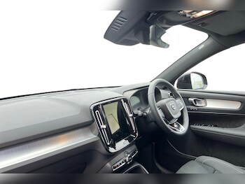 Used Volvo XC40 2025 for sale - 77274041: Photo