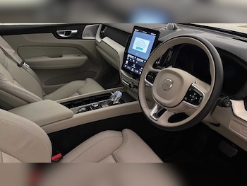 Used Volvo XC60 2025 for sale - 79381274: Photo