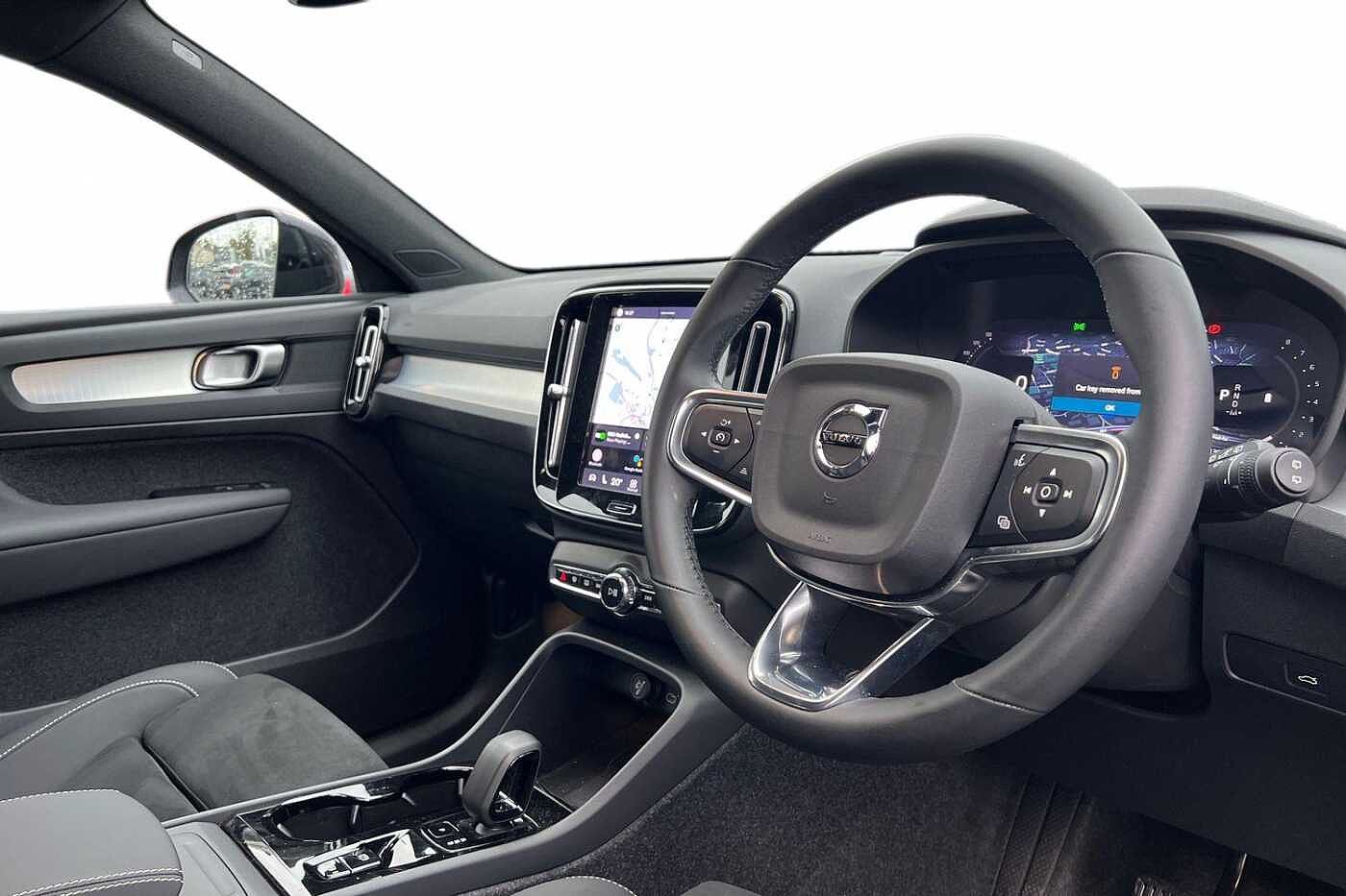 Used Volvo XC40 2025 for sale - 76221819: Photo 10