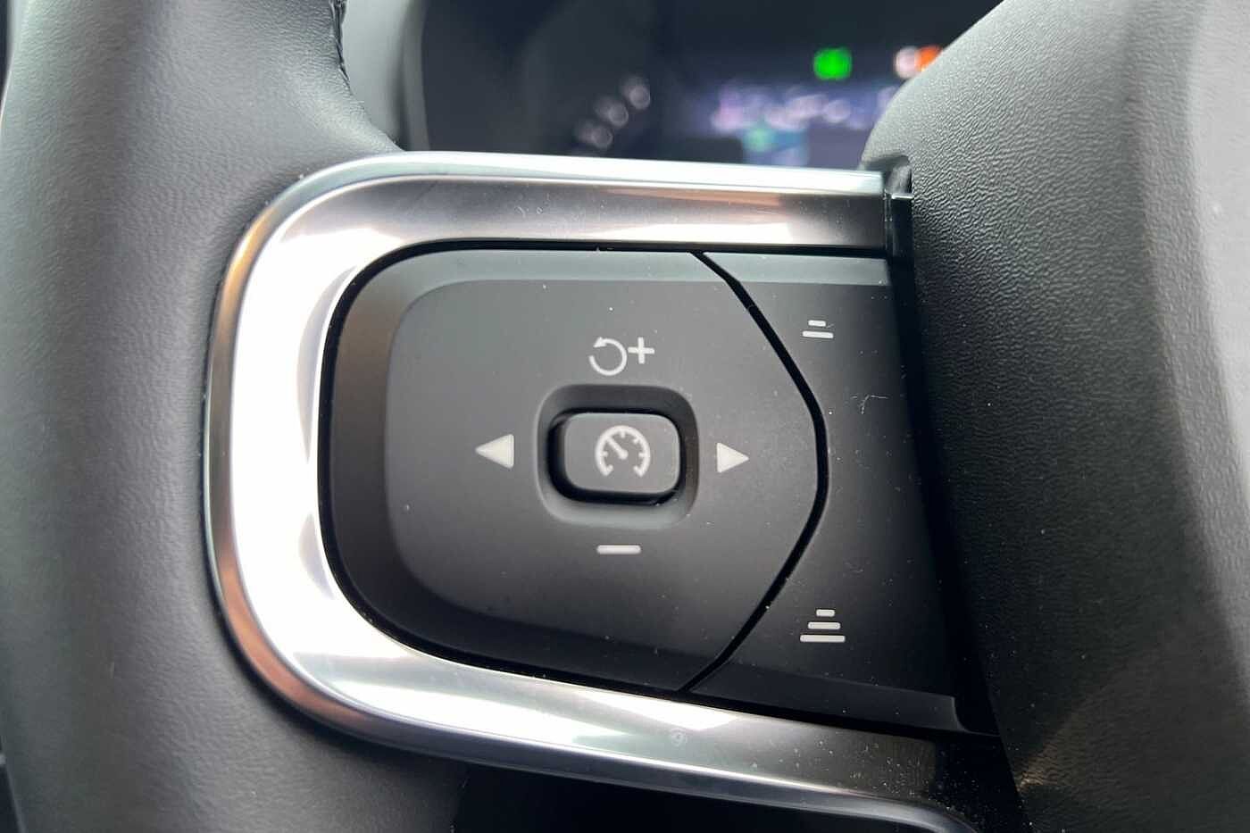 Used Volvo XC40 2025 for sale - 76221819: Photo 11