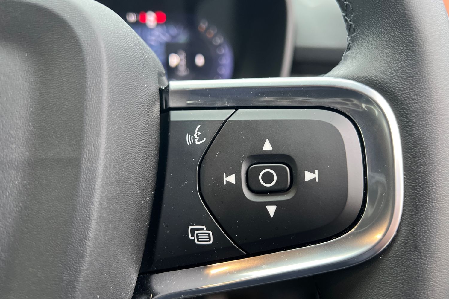 Used Volvo XC40 2025 for sale - 76221819: Photo 12