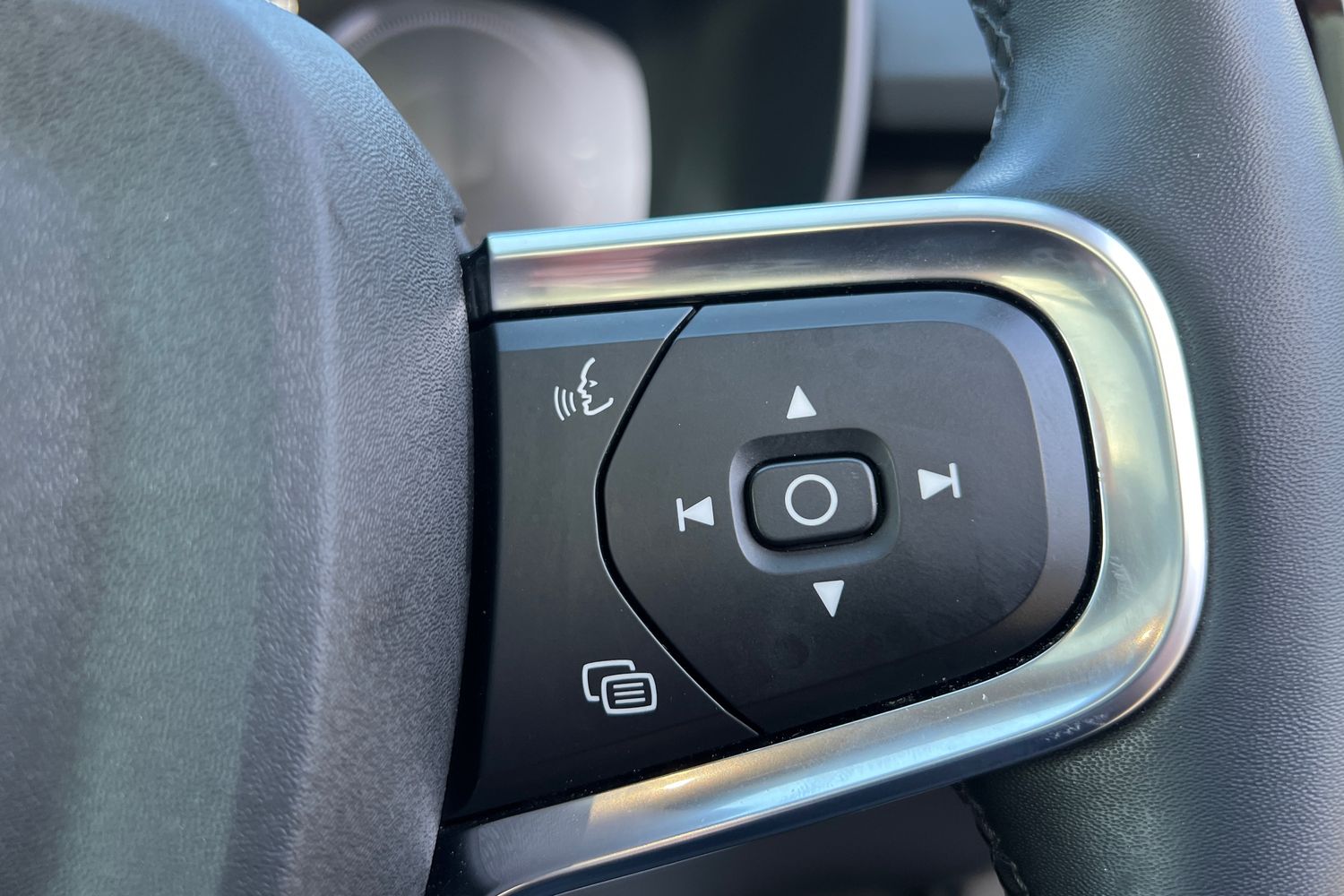 Used Volvo XC40 2022 for sale - 78014439: Photo 12