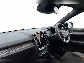 Used Volvo XC40 2022 for sale - 77025451: Photo