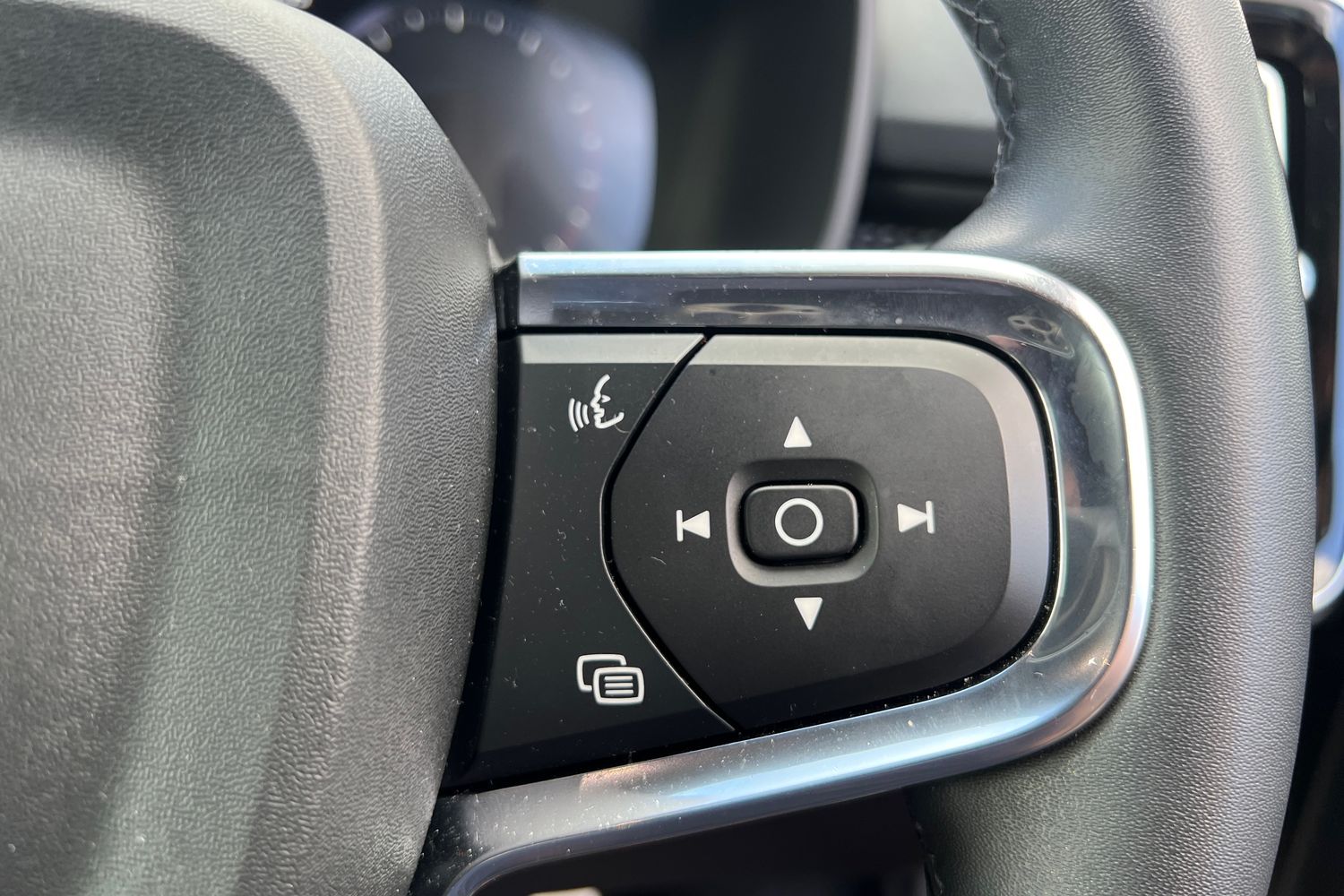 Used Volvo XC40 2021 for sale - 75641068: Photo 12