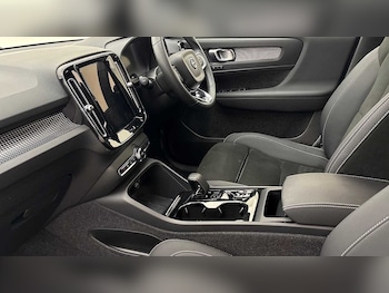 Used Volvo XC40 2023 for sale - 78343985: Photo