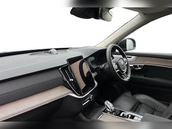 Used Volvo XC90 2025 for sale - 77300453: Photo