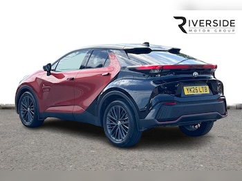 Used Toyota C-HR 2025 for sale - 79001143: Photo