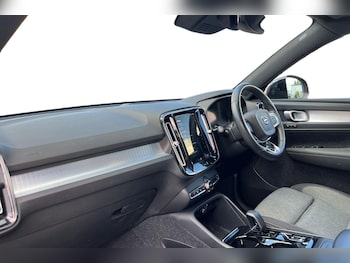 Used Volvo XC40 2022 for sale - 78895977: Photo