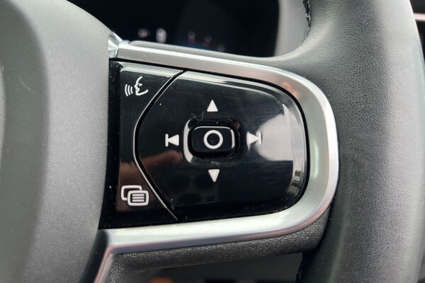 Used Volvo XC60 2022 for sale - 76161530: Photo 12