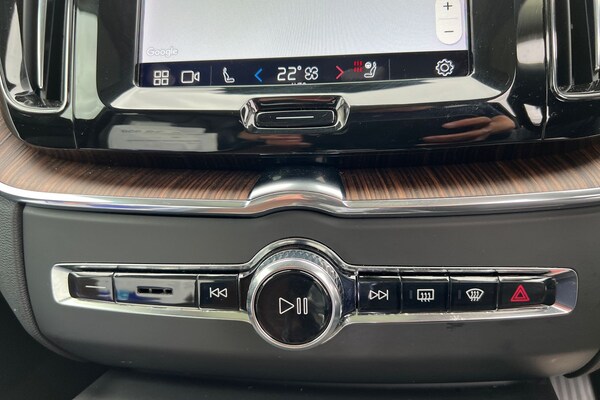 Used Volvo XC60 2022 for sale - 76161530: Photo 14