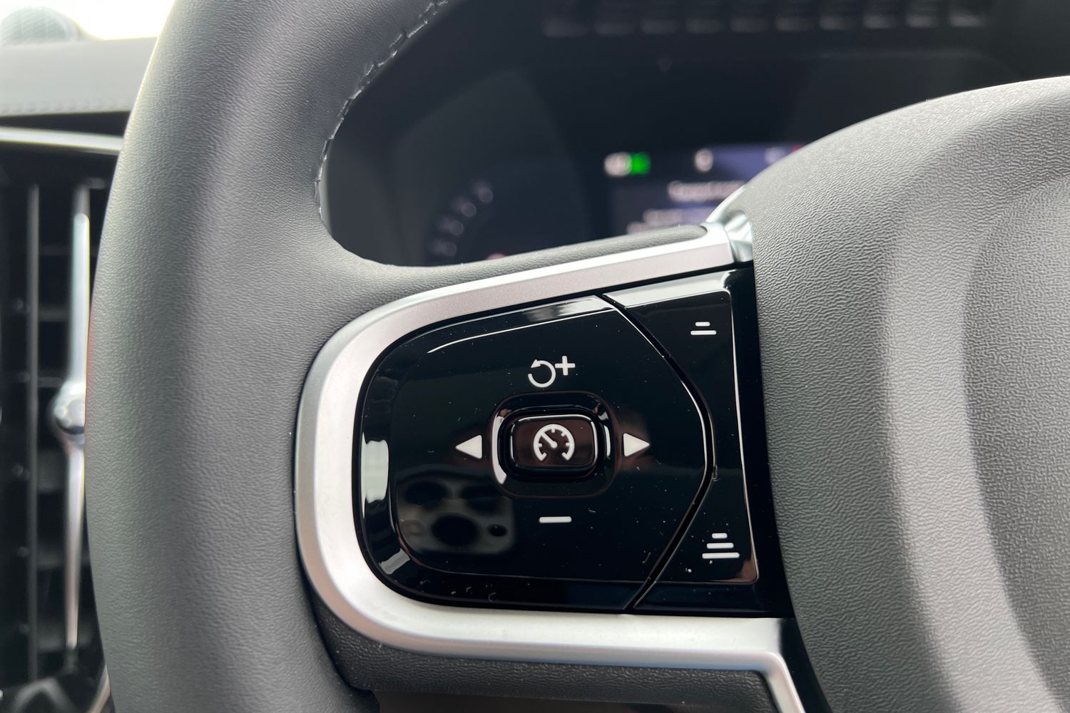 Used Volvo XC90 2025 for sale - 76393753: Photo 11