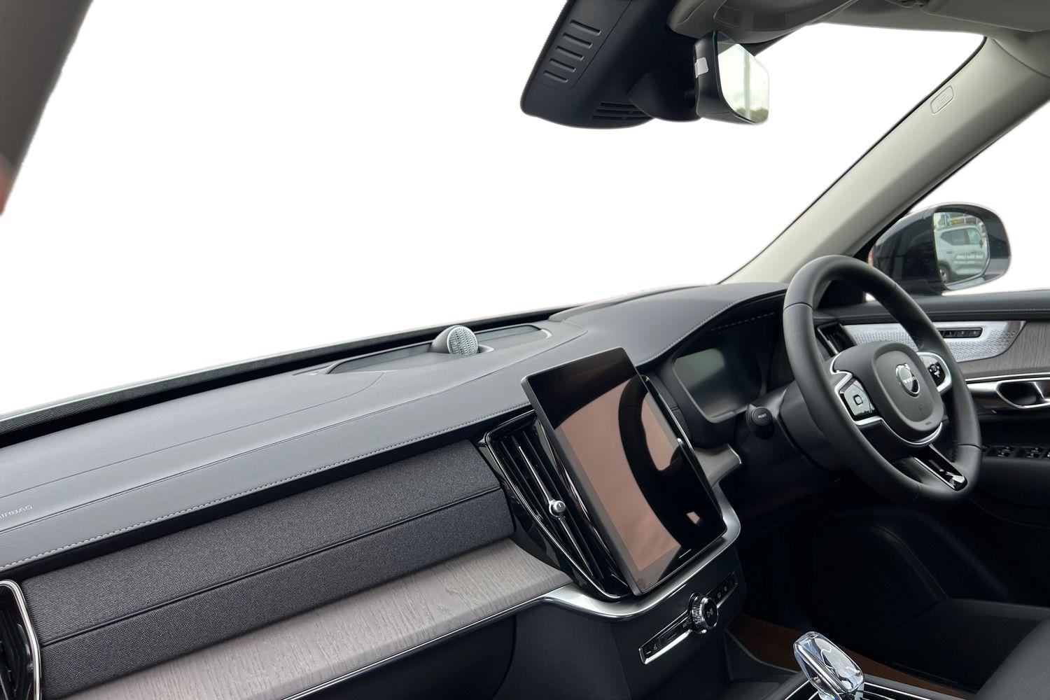 Used Volvo XC90 2025 for sale - 76393753: Photo 2