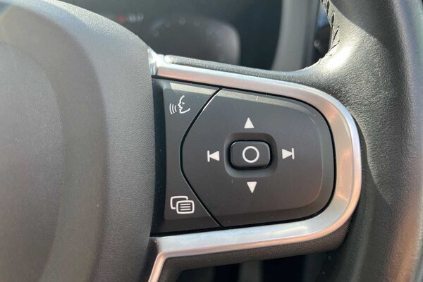 Used Volvo XC60 2021 for sale - 75641258: Photo 12