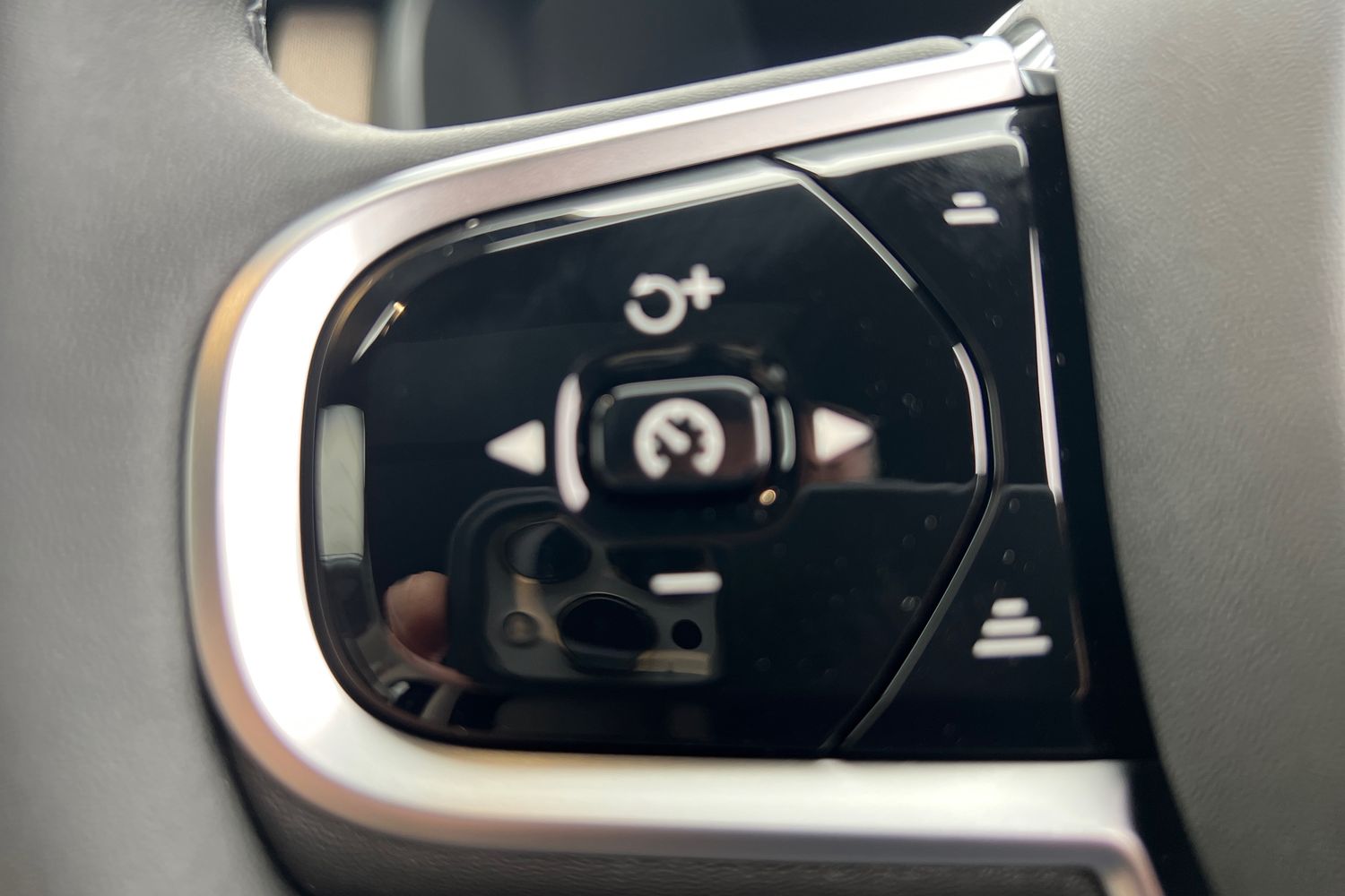 Used Volvo XC90 2025 for sale - 76393611: Photo 11