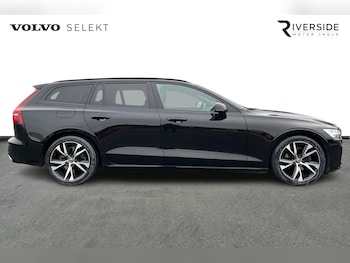 Used Volvo V60 2021 for sale - 76302421: Photo