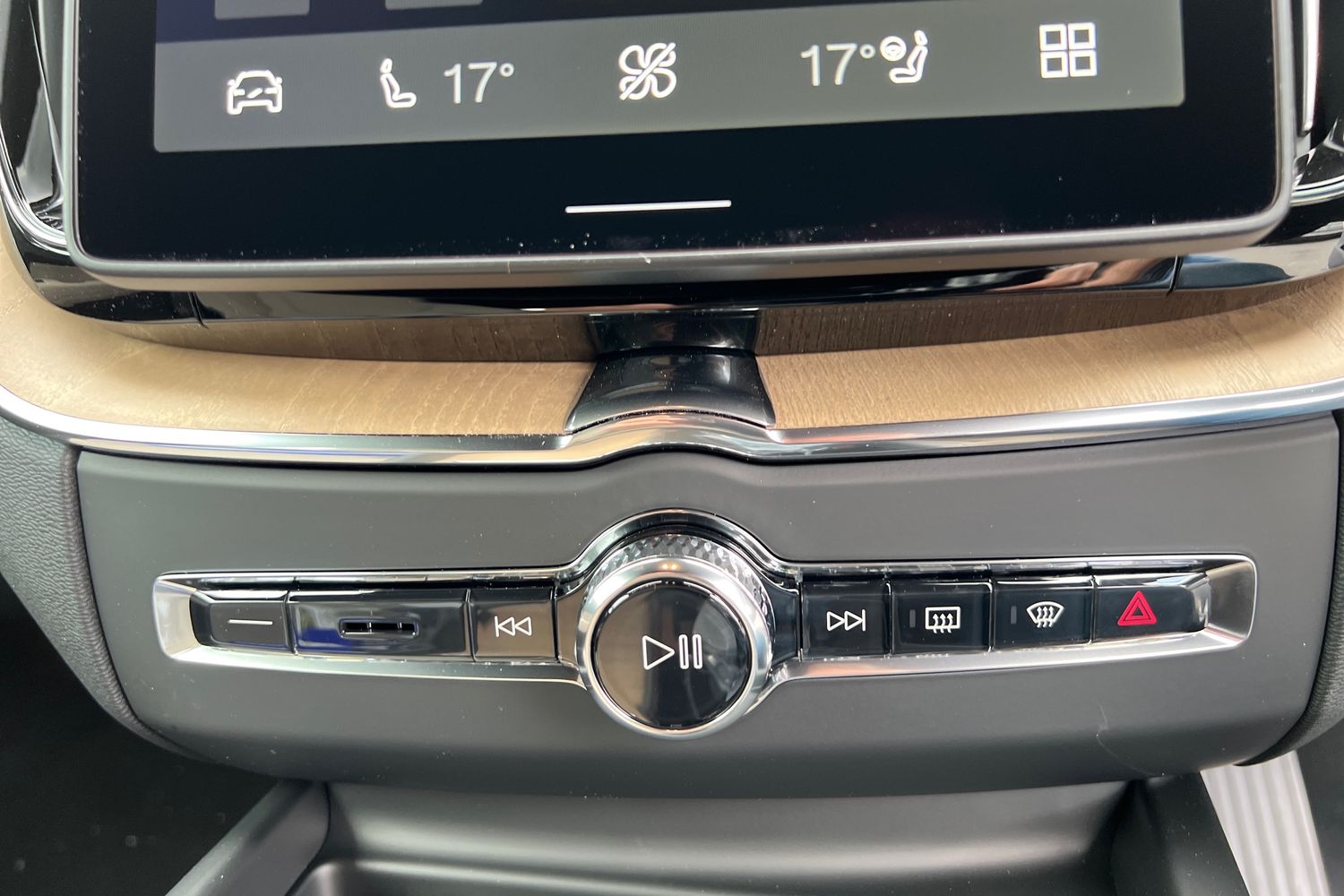 Used Volvo XC60 2025 for sale - 76008217: Photo 14