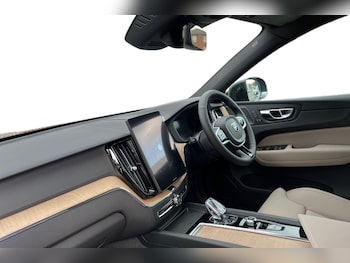 Used Volvo XC60 2025 for sale - 76008217: Photo