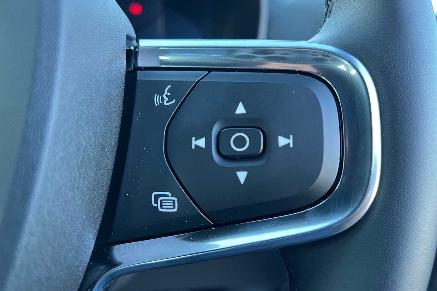 Used Volvo XC40 2025 for sale - 76614820: Photo 12