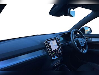 Used Volvo XC40 2025 for sale - 76614820: Photo