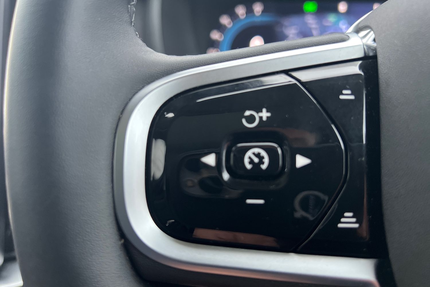 Used Volvo XC90 2025 for sale - 76796395: Photo 11