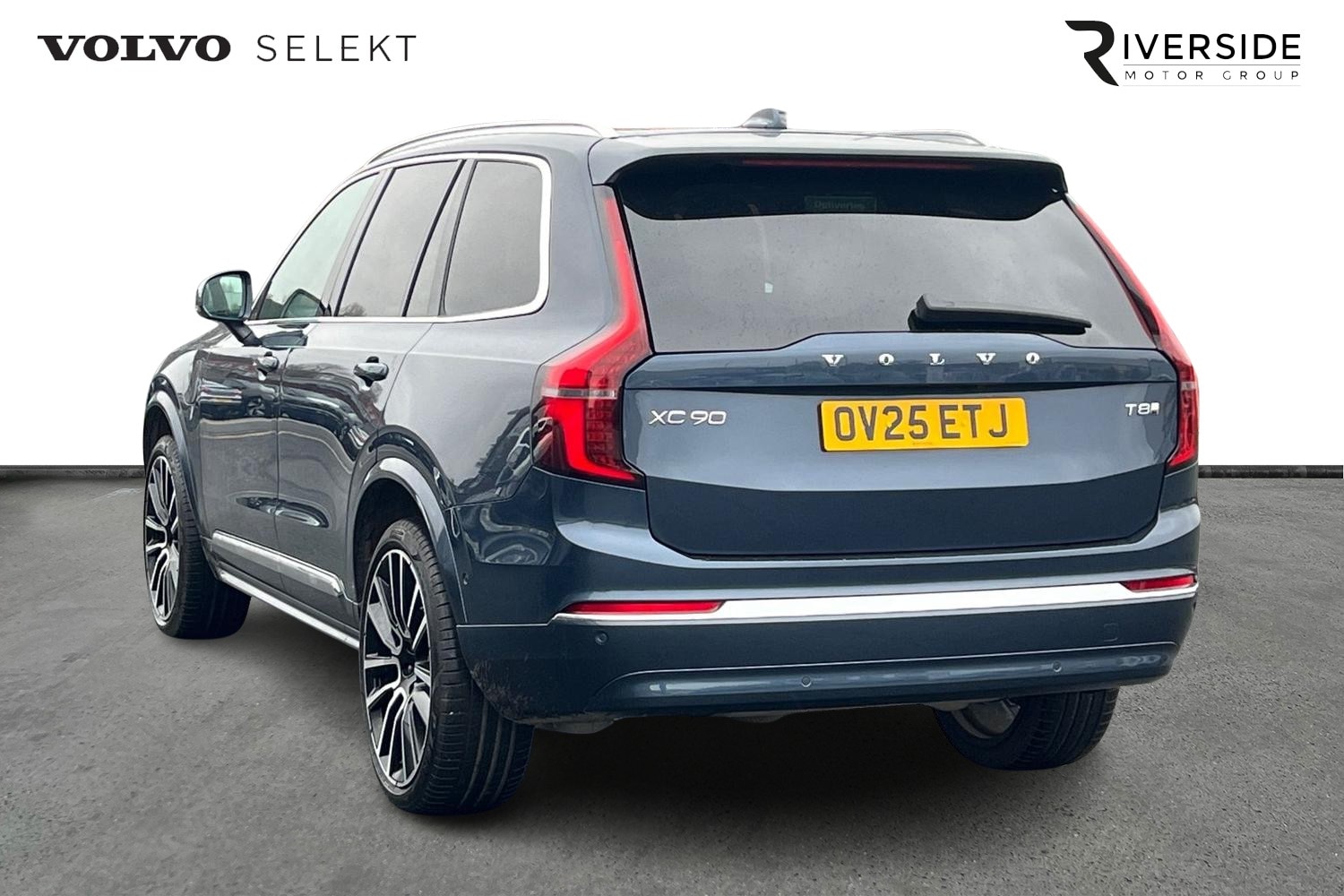 Used Volvo XC90 2025 for sale - 76796395: Photo 3