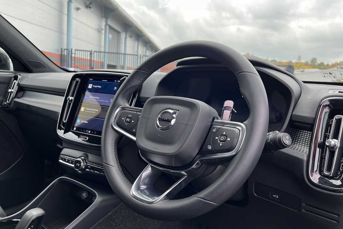 Used Volvo XC40 2025 for sale - 76312465: Photo 10