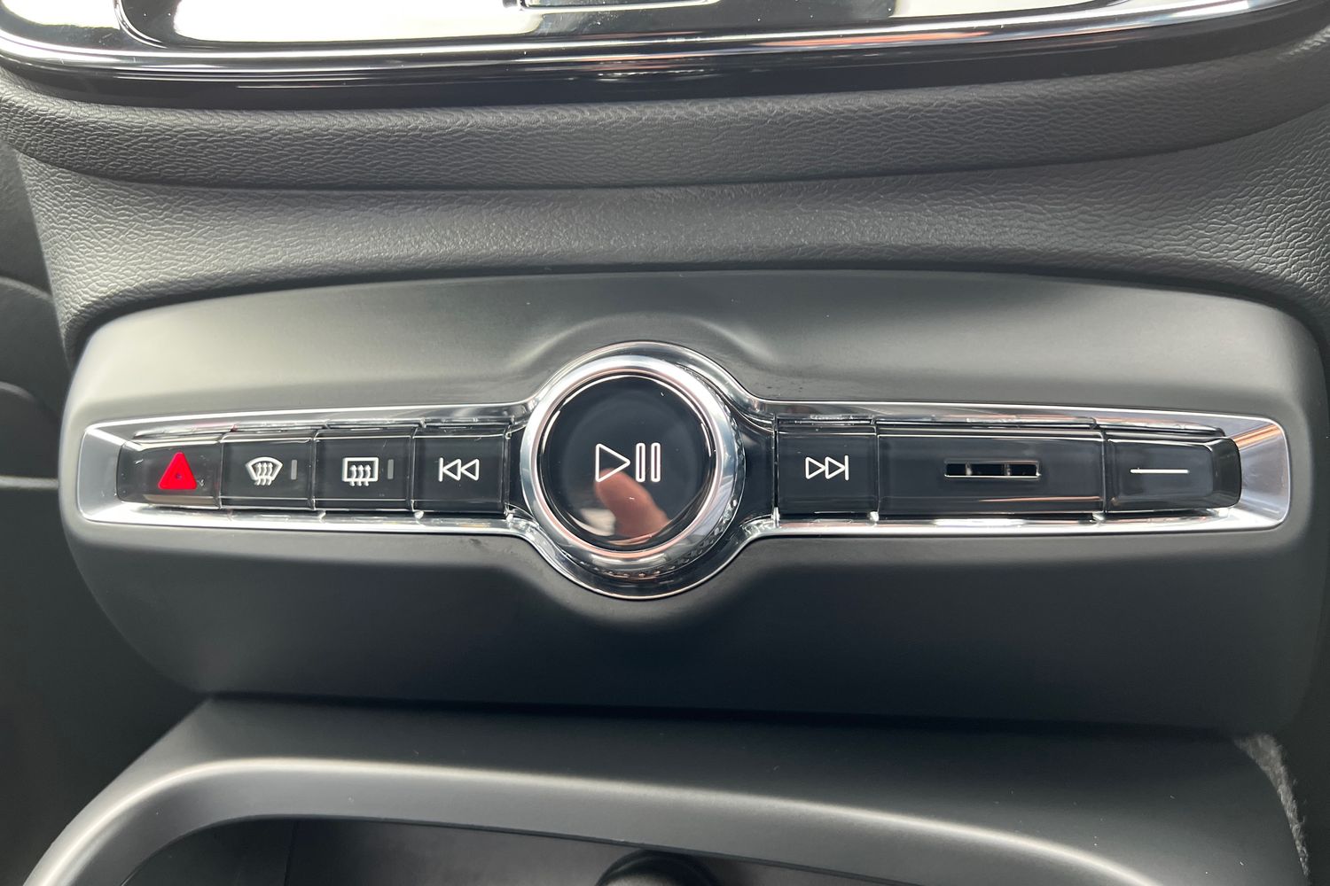 Used Volvo XC40 2025 for sale - 76312465: Photo 14