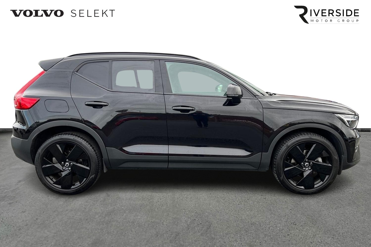 Used Volvo XC40 2025 for sale - 76312465: Photo 4