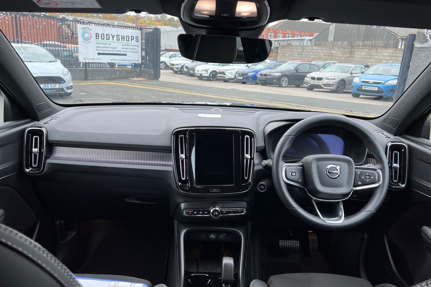 Used Volvo XC40 2025 for sale - 76312465: Photo 6