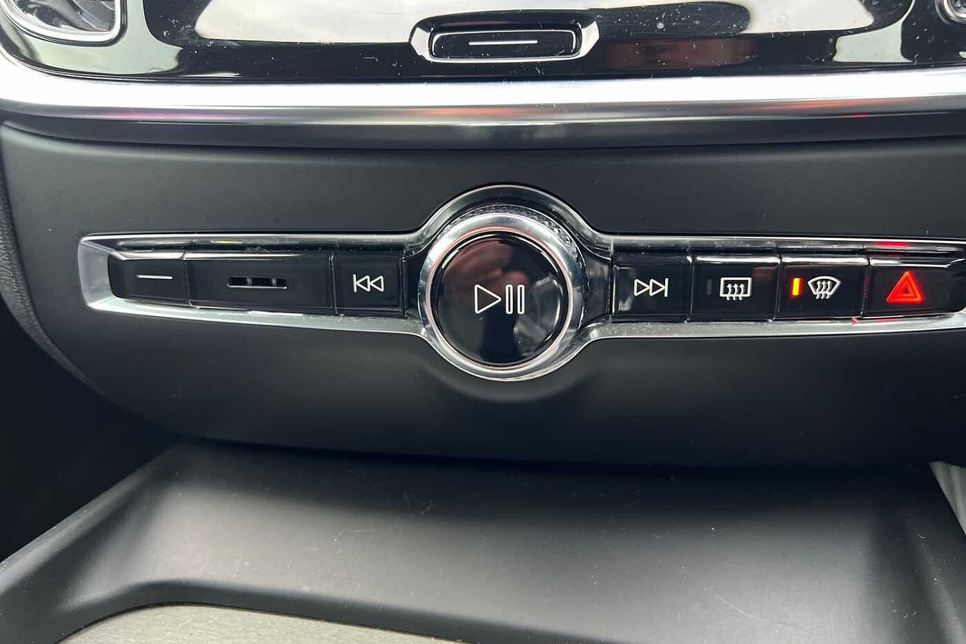 Used Volvo V60 2022 for sale - 77047551: Photo 14