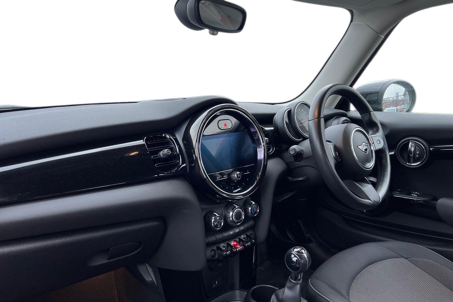 Used MINI Hatch 2021 for sale - 77025373: Photo 2