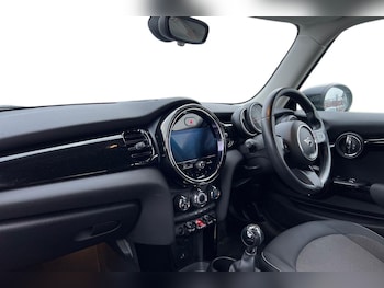 Used MINI Hatch 2021 for sale - 77025373: Photo