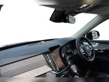 Used Volvo XC90 2025 for sale - 76007689: Photo